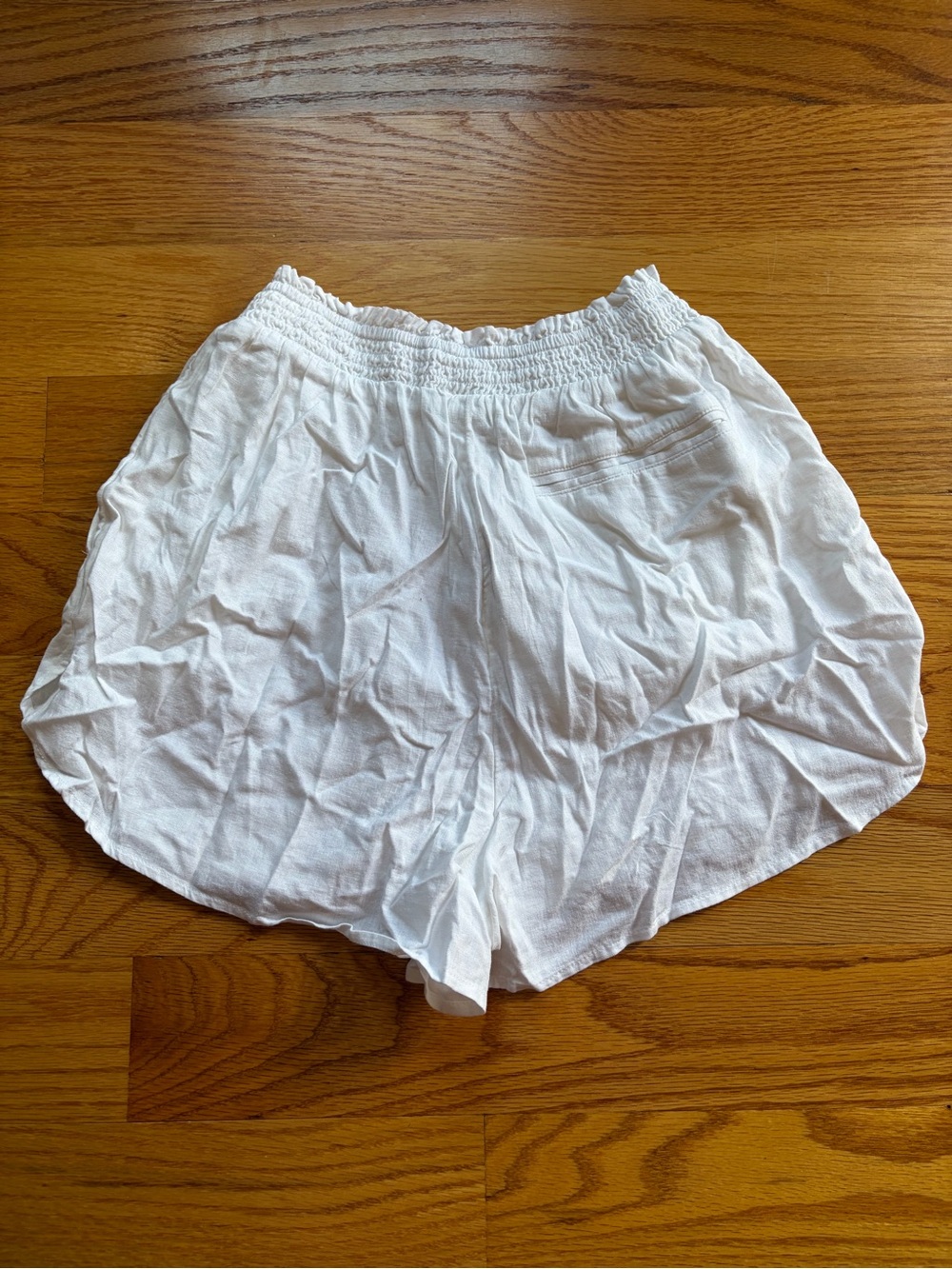 Aerie pull on white shorts size XS - Picture 2 of 6